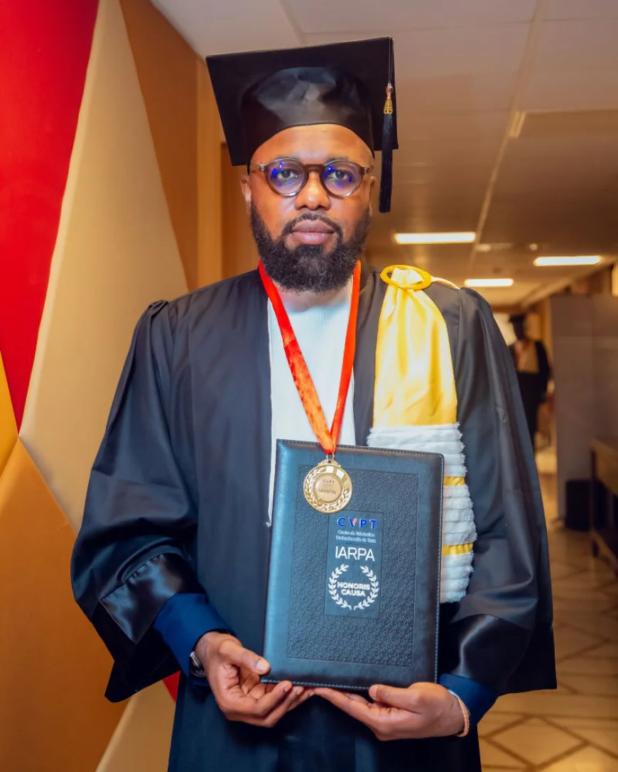 Michel Bafiba, un jeune leader au service de l’inclusion financière, honoré d’un Doctorat Honoris Causa